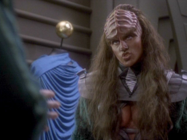 klingon-woman-betor-pastprologue.jpg