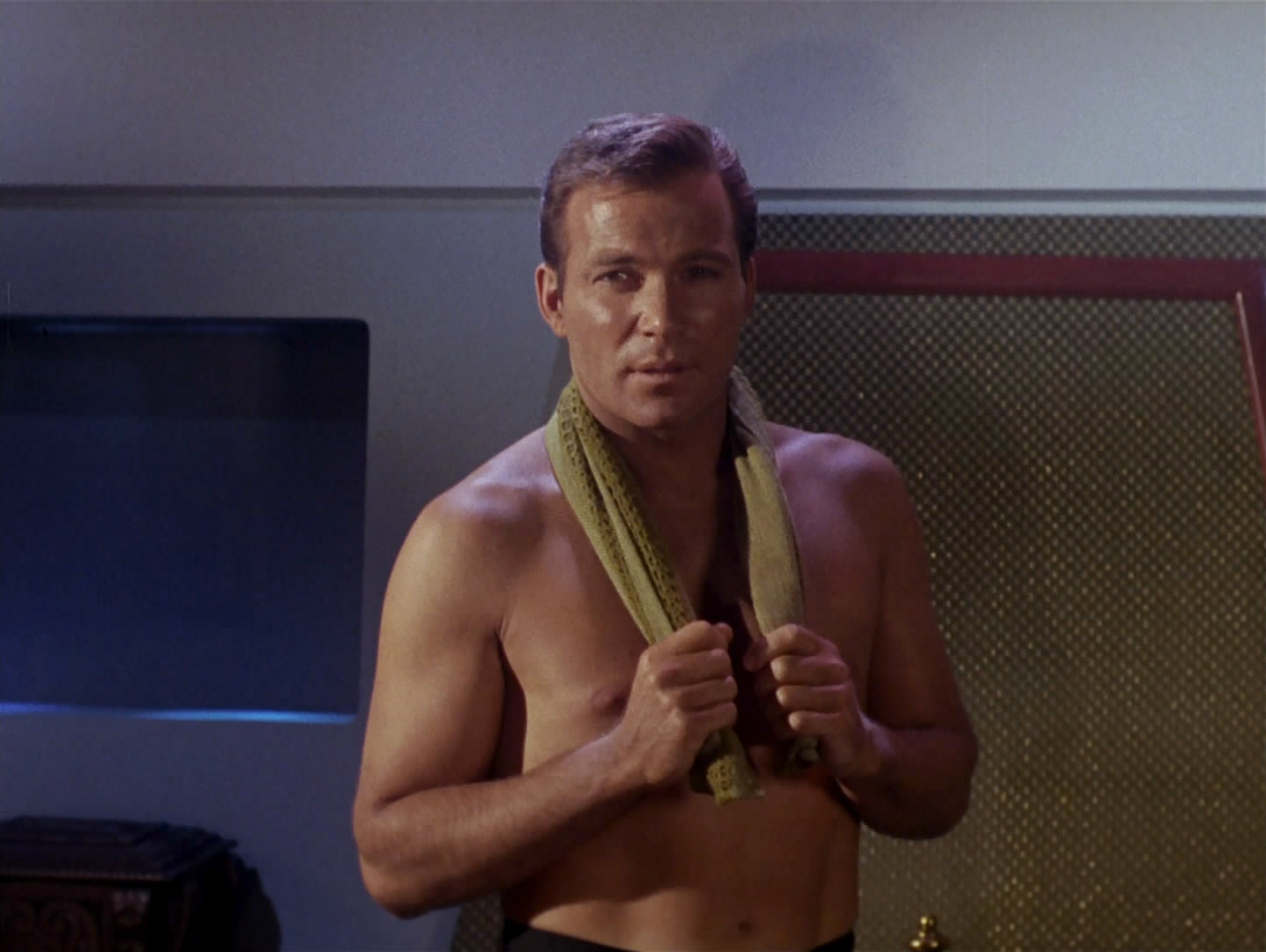 William shatner shirtless - 🧡 So I bought the home gym. 